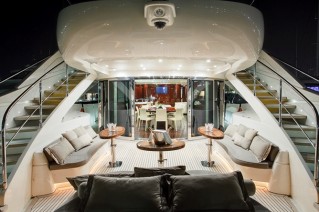 Junie II -   Deck